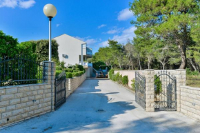 Apartments by the sea Vir - Torovi - Vir - Pedinka, Vir - 18587